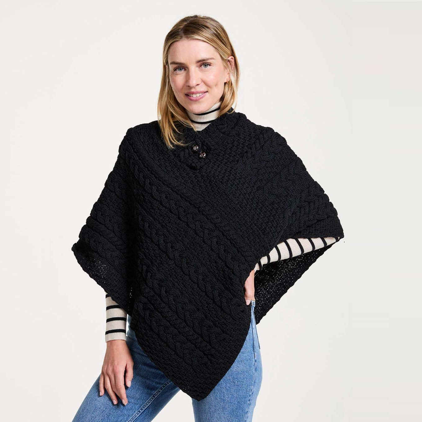 Aran Button Poncho - Dubh Black
