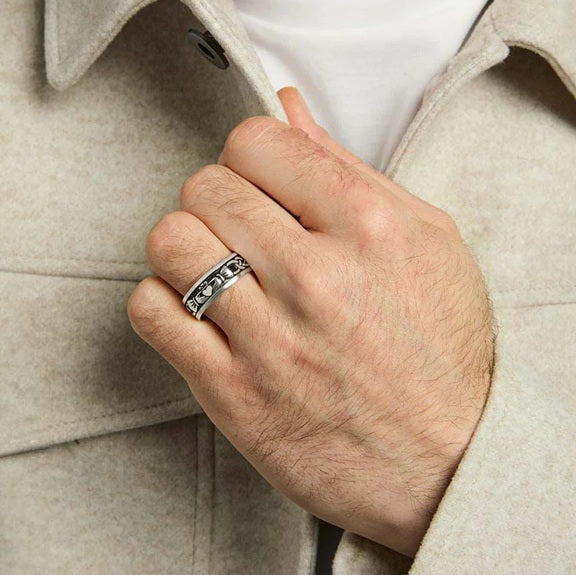 Wide Claddagh Celtic Knot Band