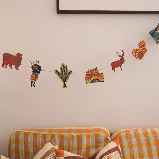 Scotland Garland